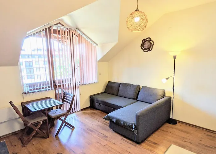 Apartman Casual Near Gondola & Center - Neon