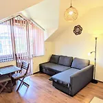 Apartment Casual Near Gondola & Center - Neon