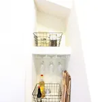 Casual Near Gondola & Center - Neon Apartment