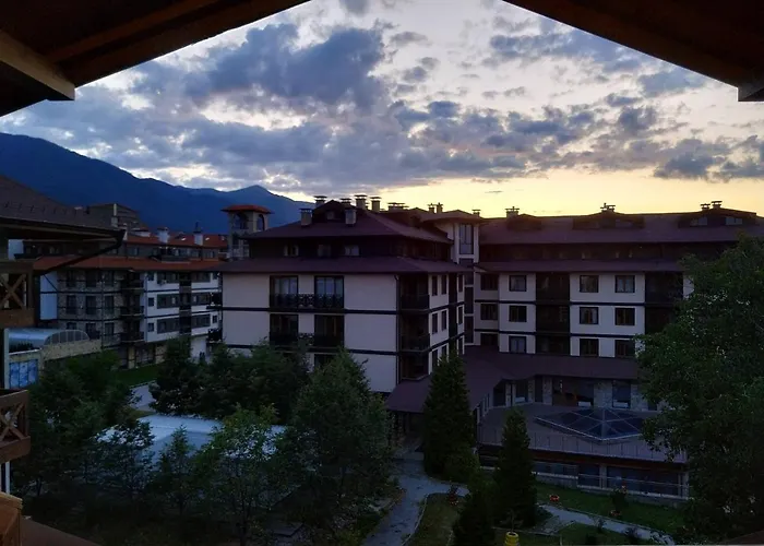 Casual Near Gondola & Center - Neon *